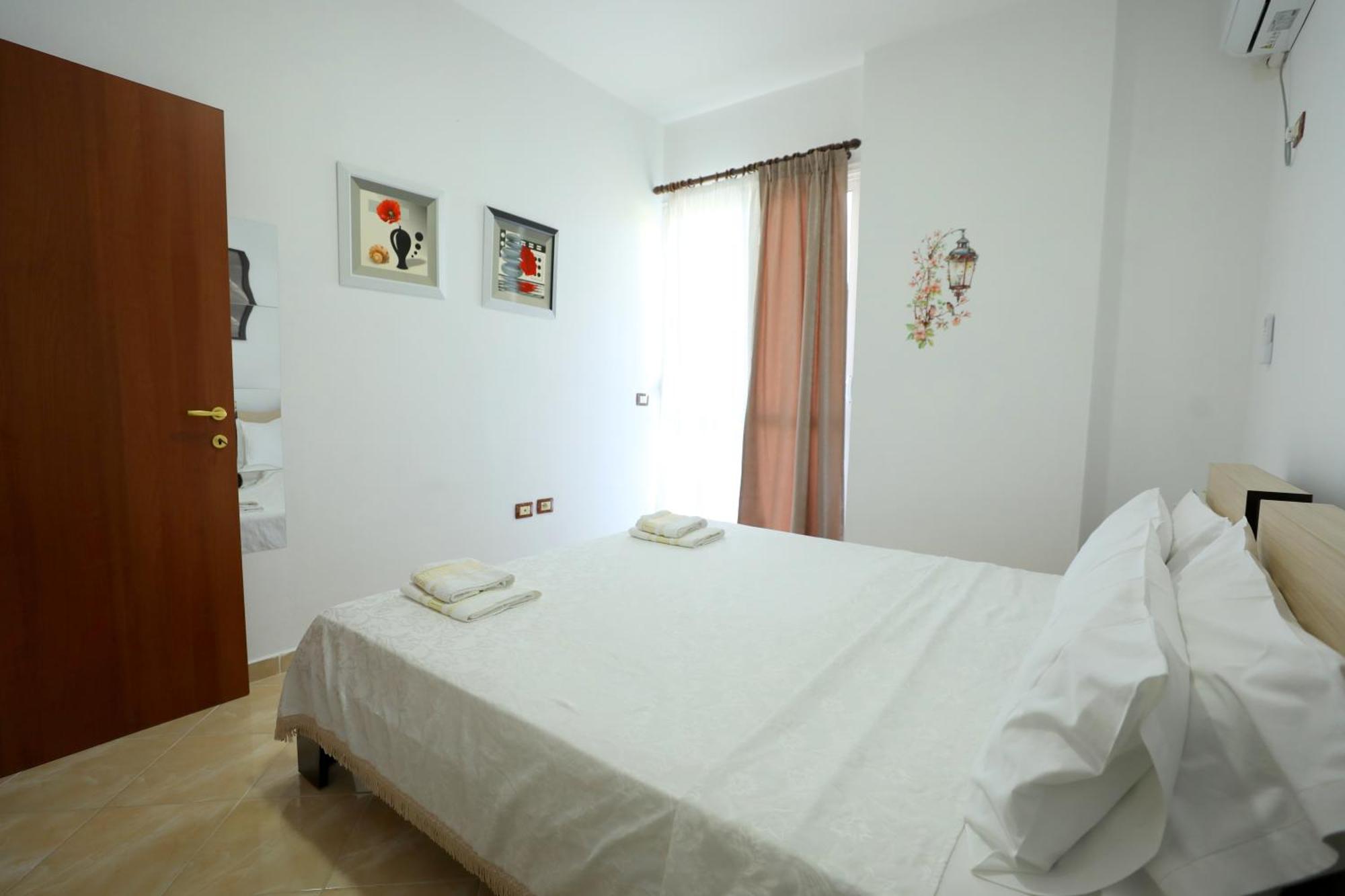 Blue Bay Apartments Sarande Ngoại thất bức ảnh