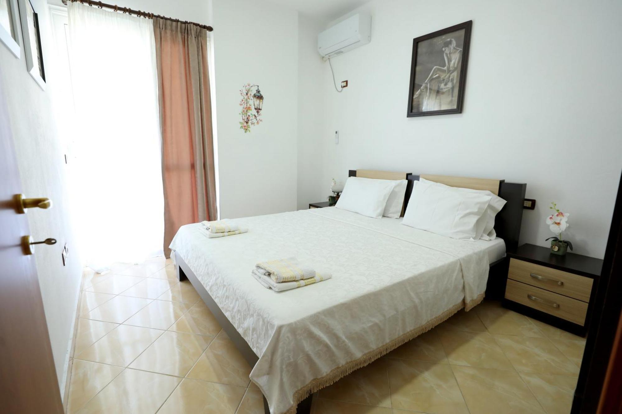 Blue Bay Apartments Sarande Ngoại thất bức ảnh