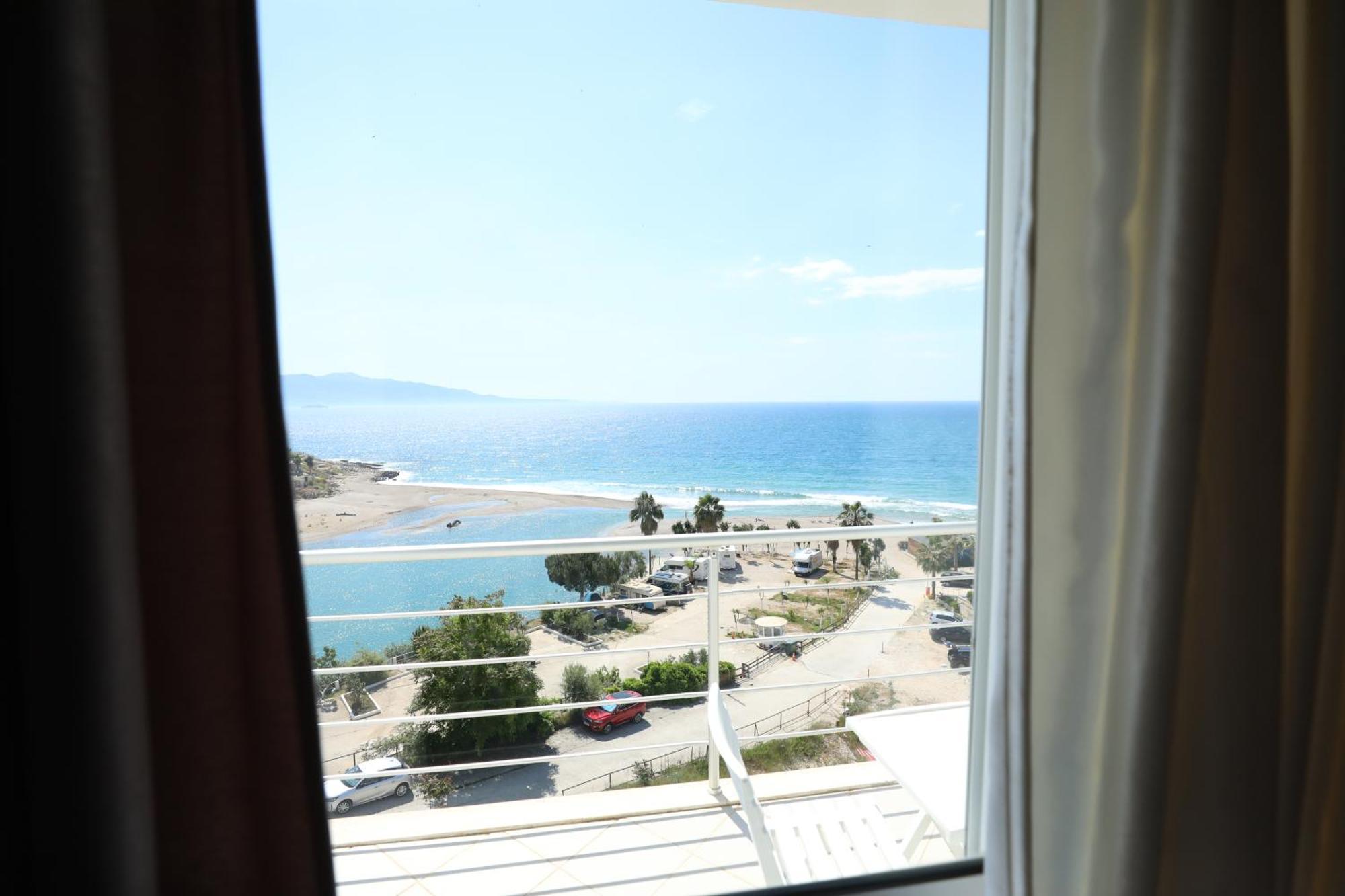 Blue Bay Apartments Sarande Ngoại thất bức ảnh