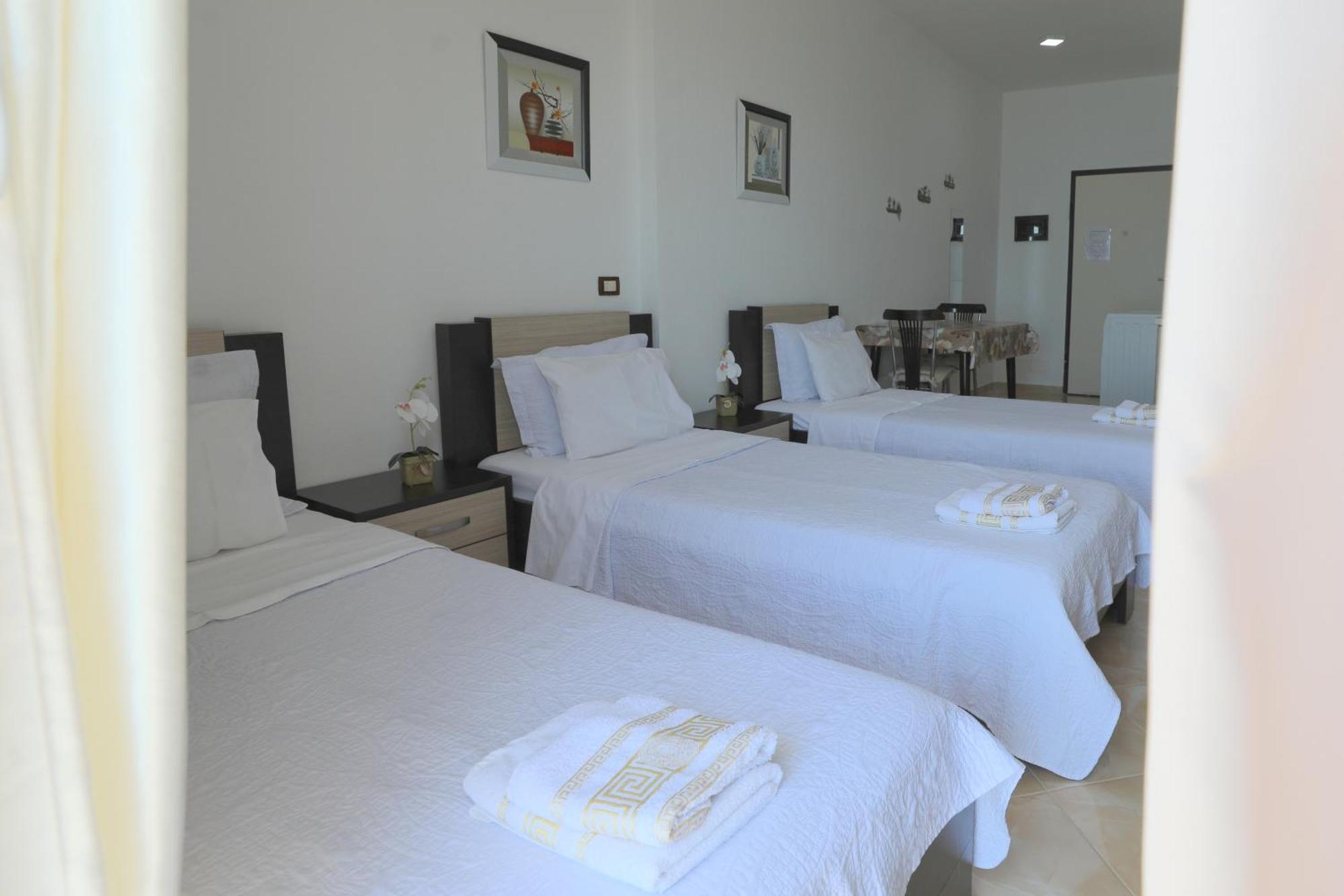 Blue Bay Apartments Sarande Ngoại thất bức ảnh