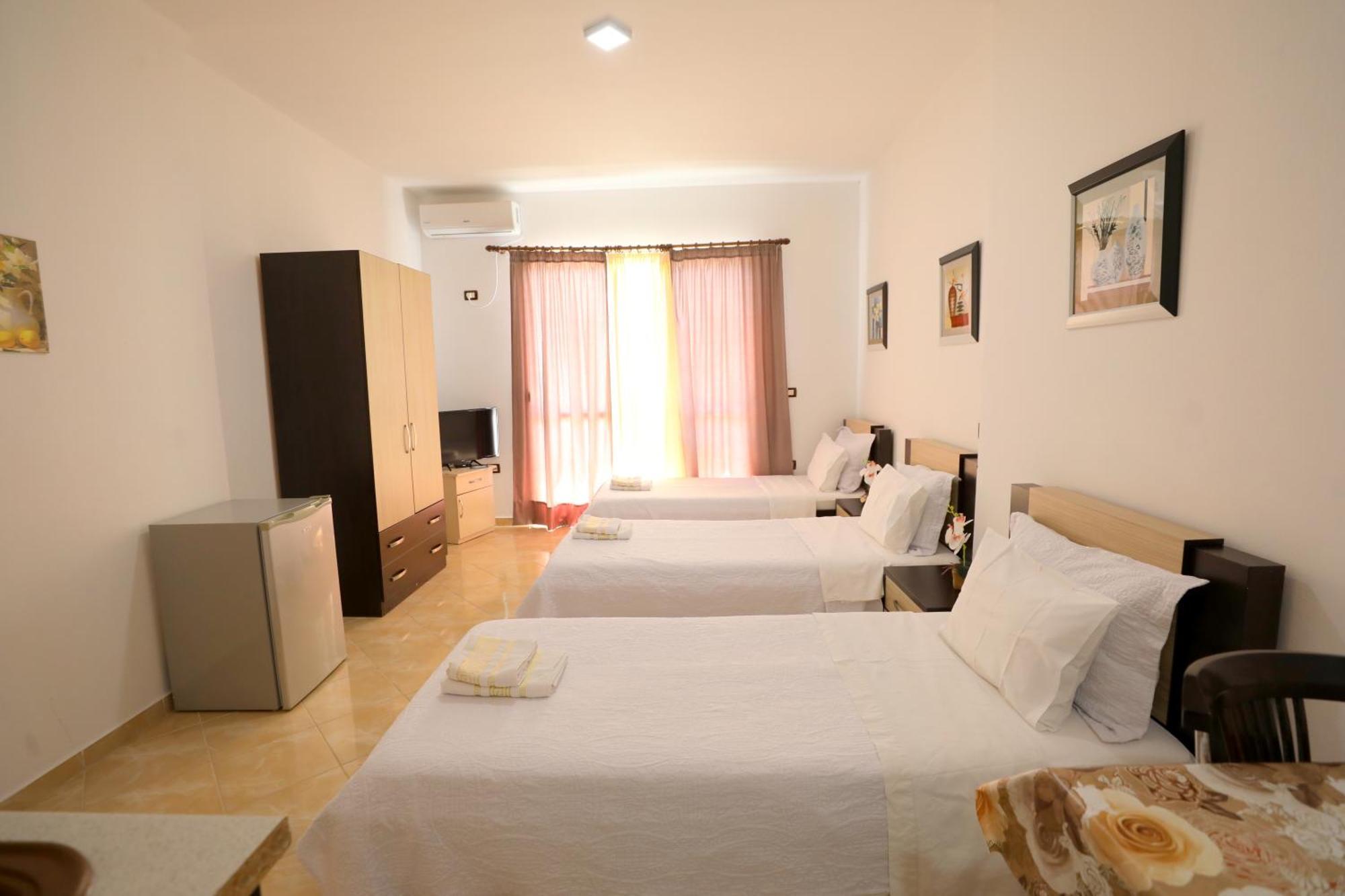 Blue Bay Apartments Sarande Ngoại thất bức ảnh