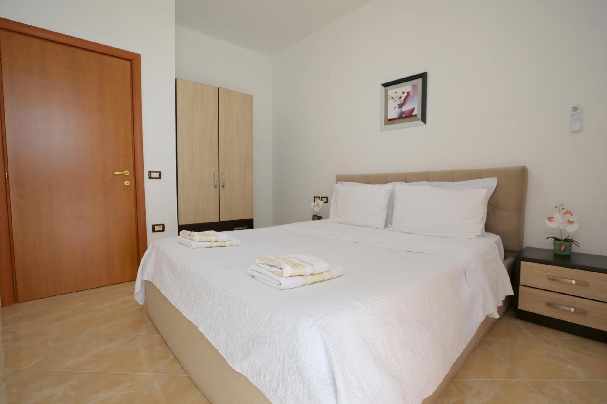 Blue Bay Apartments Sarande Ngoại thất bức ảnh