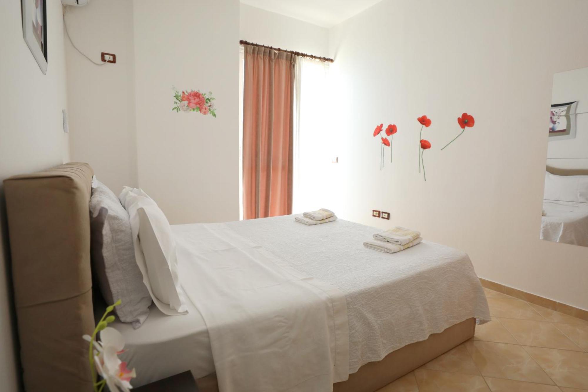 Blue Bay Apartments Sarande Ngoại thất bức ảnh